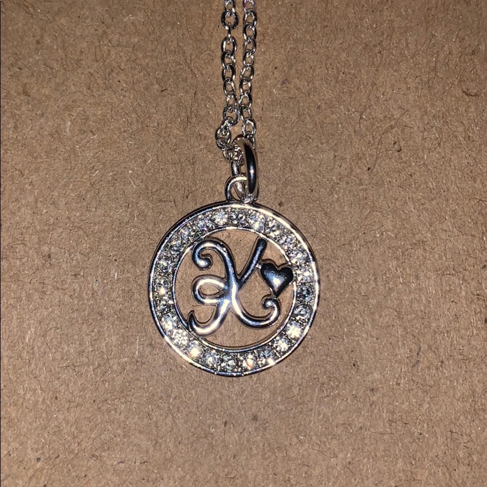 K pendant necklace